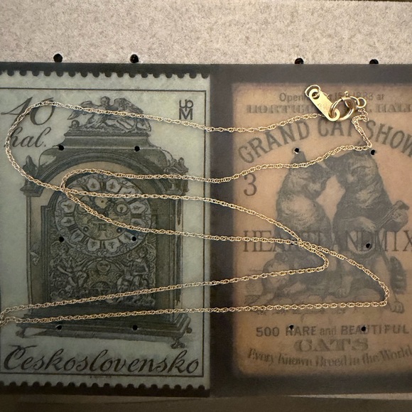 Catbird Jewelry - Dainty 10kt solid gold twisted rope chain necklace Singapore prince of wales